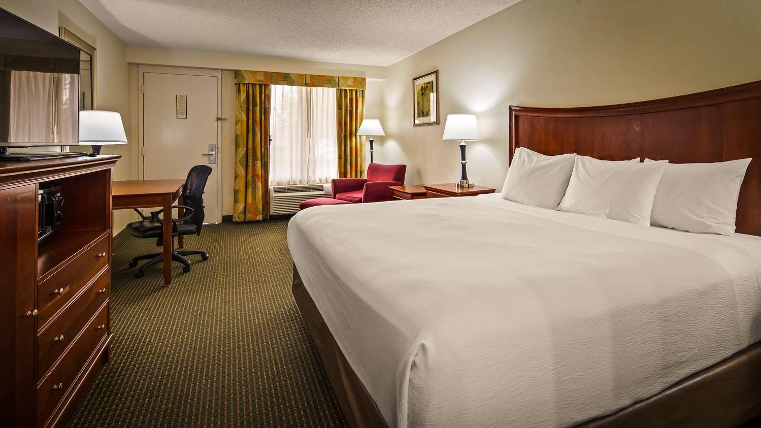 Best Western Inn & Suites Monroe Εξωτερικό φωτογραφία