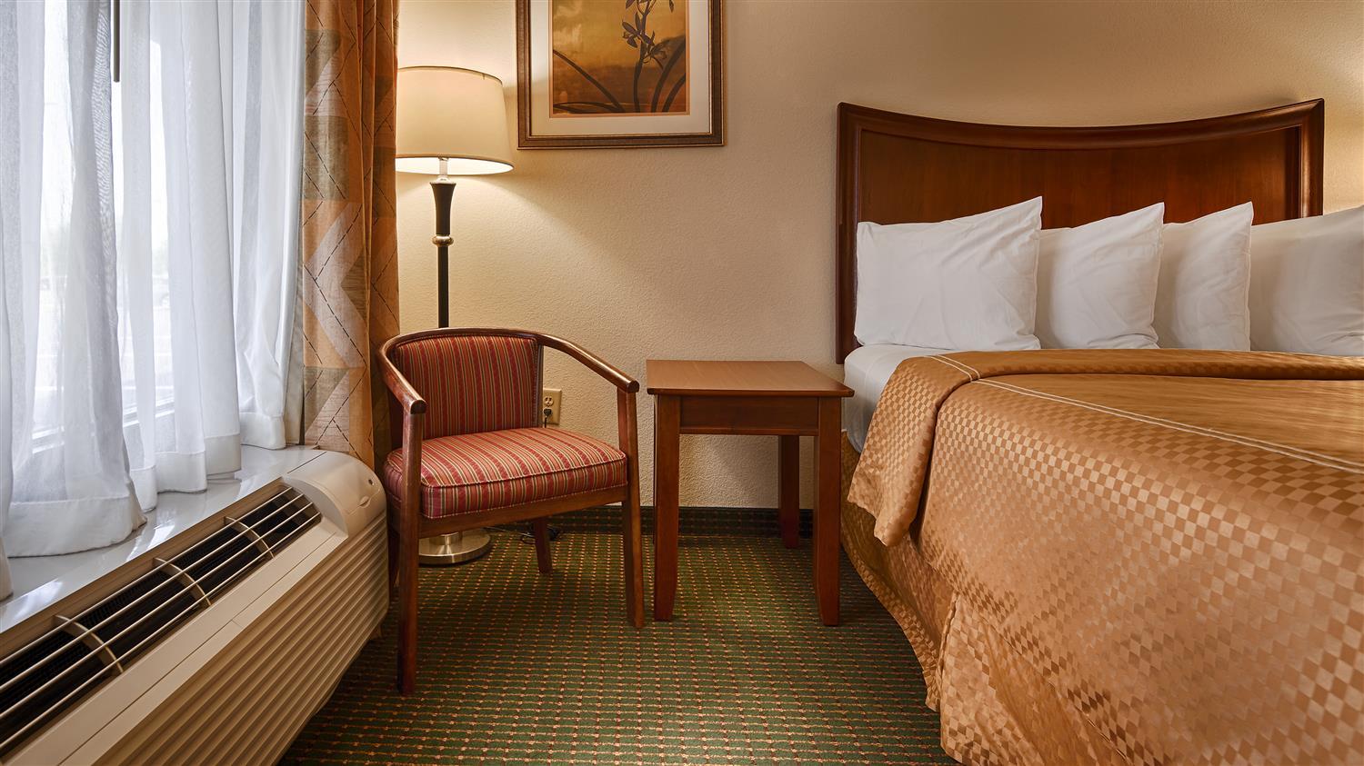 Best Western Inn & Suites Monroe Εξωτερικό φωτογραφία