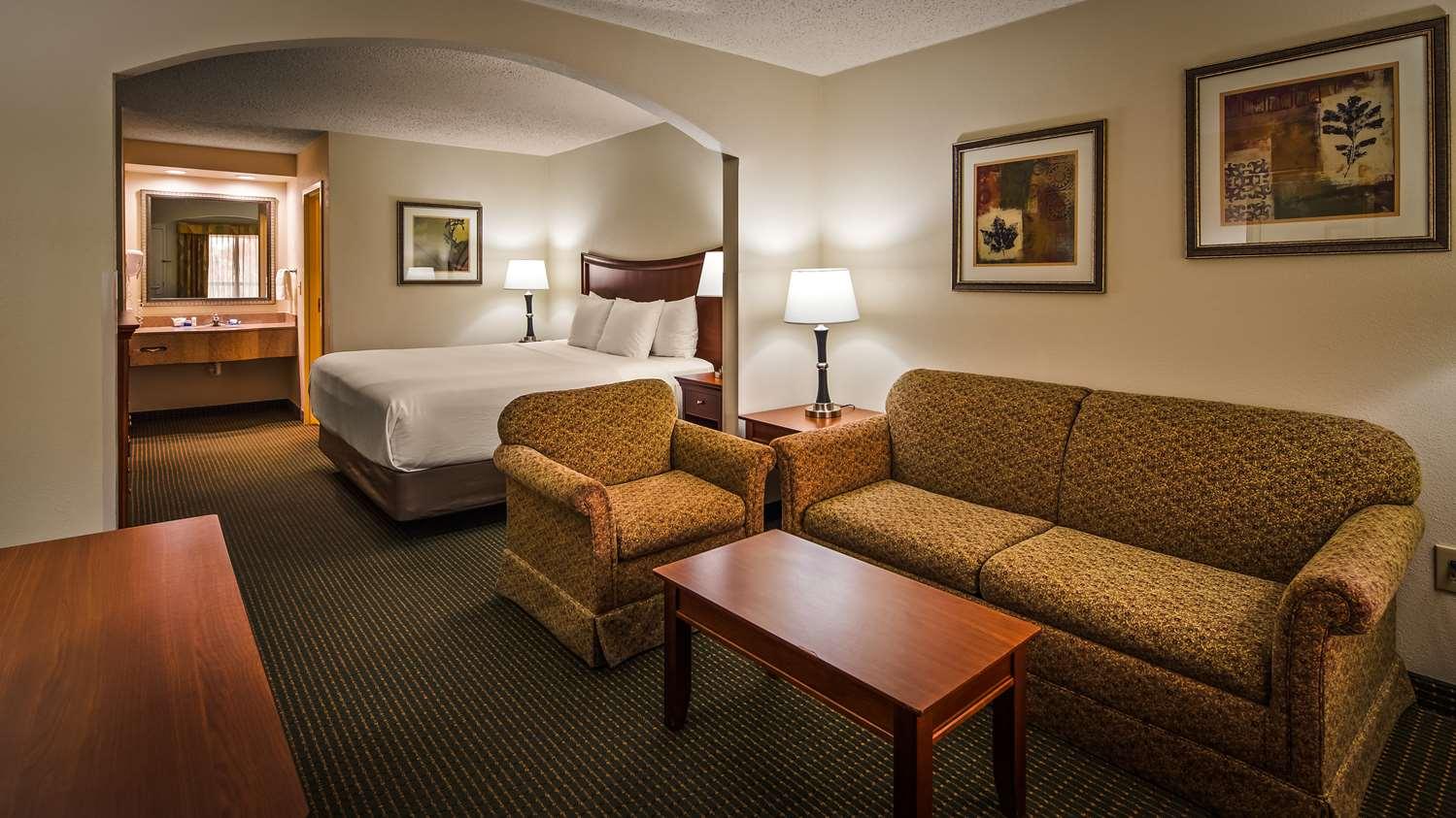 Best Western Inn & Suites Monroe Εξωτερικό φωτογραφία
