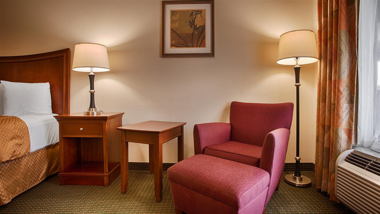 Best Western Inn & Suites Monroe Εξωτερικό φωτογραφία
