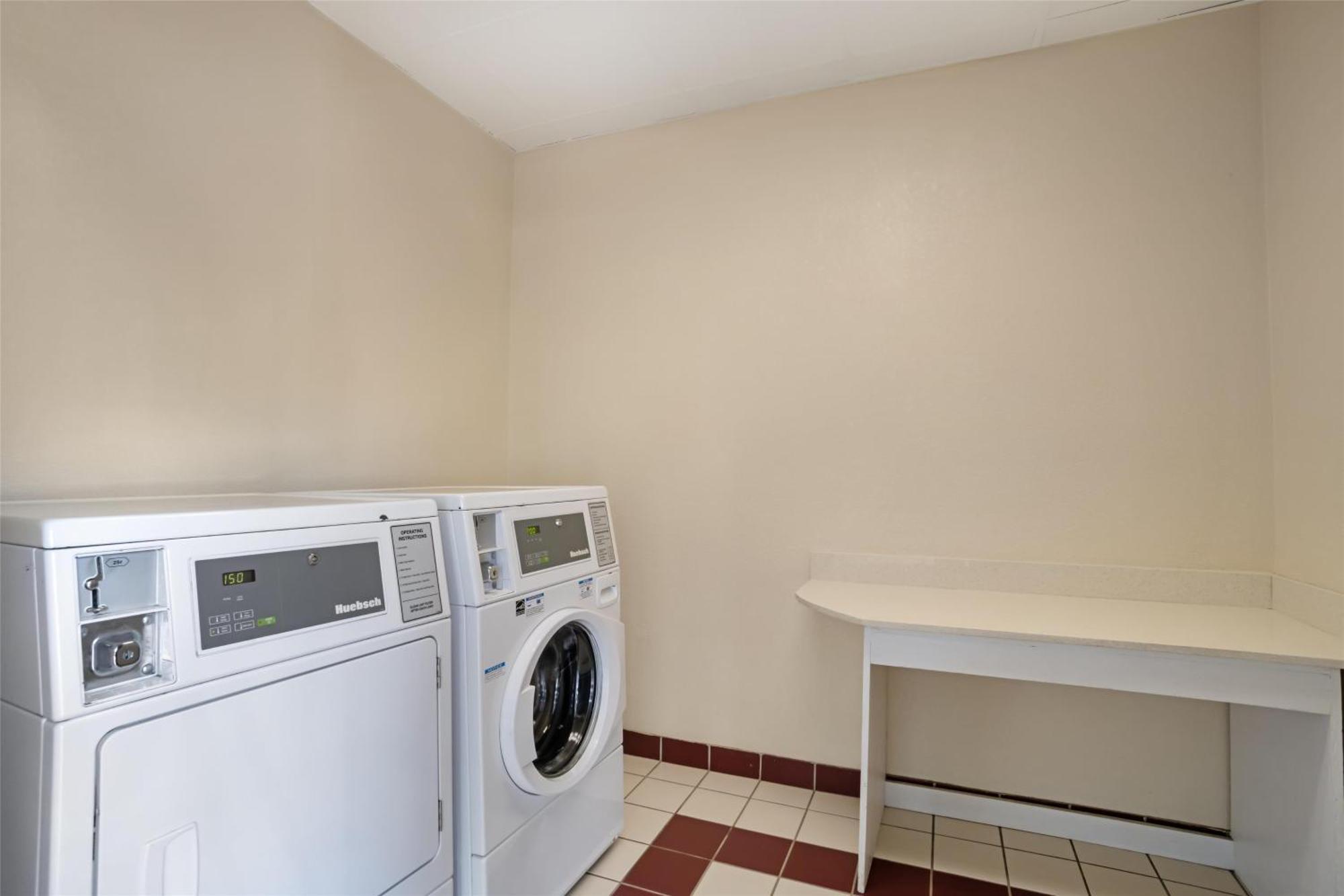 Best Western Inn & Suites Monroe Εξωτερικό φωτογραφία