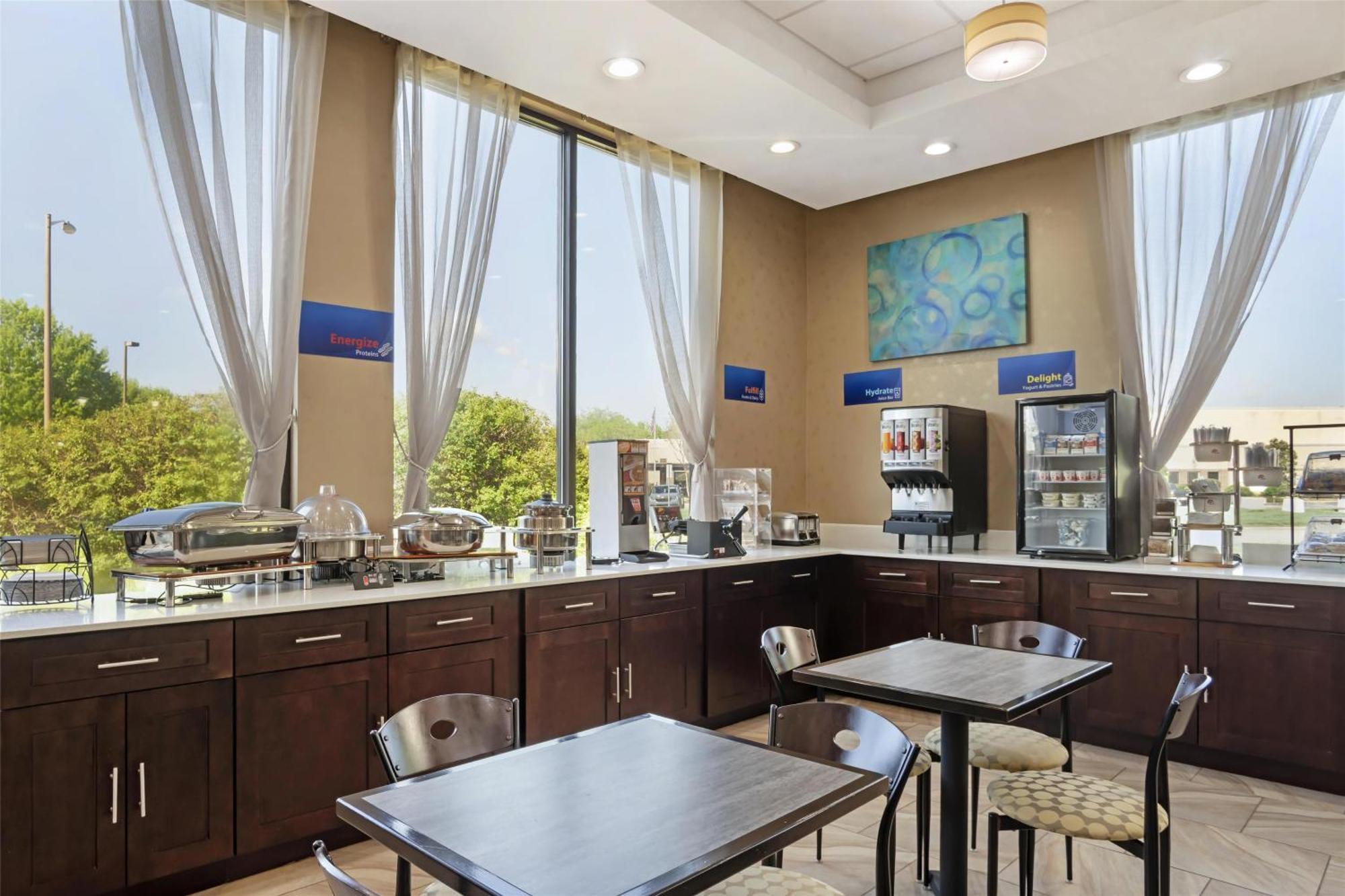 Best Western Inn & Suites Monroe Εξωτερικό φωτογραφία