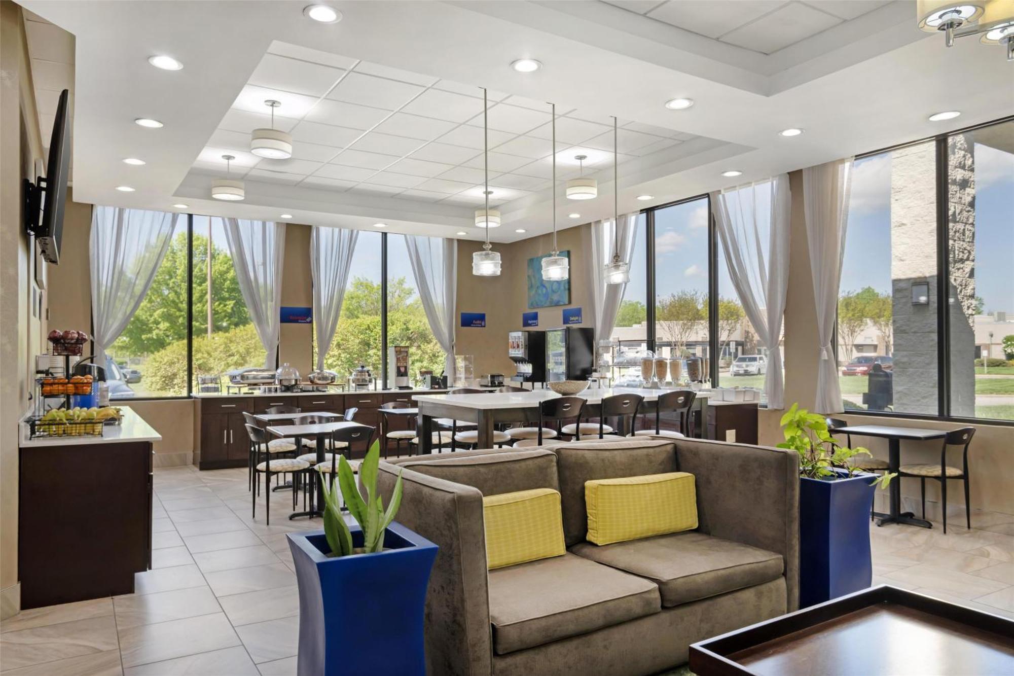 Best Western Inn & Suites Monroe Εξωτερικό φωτογραφία
