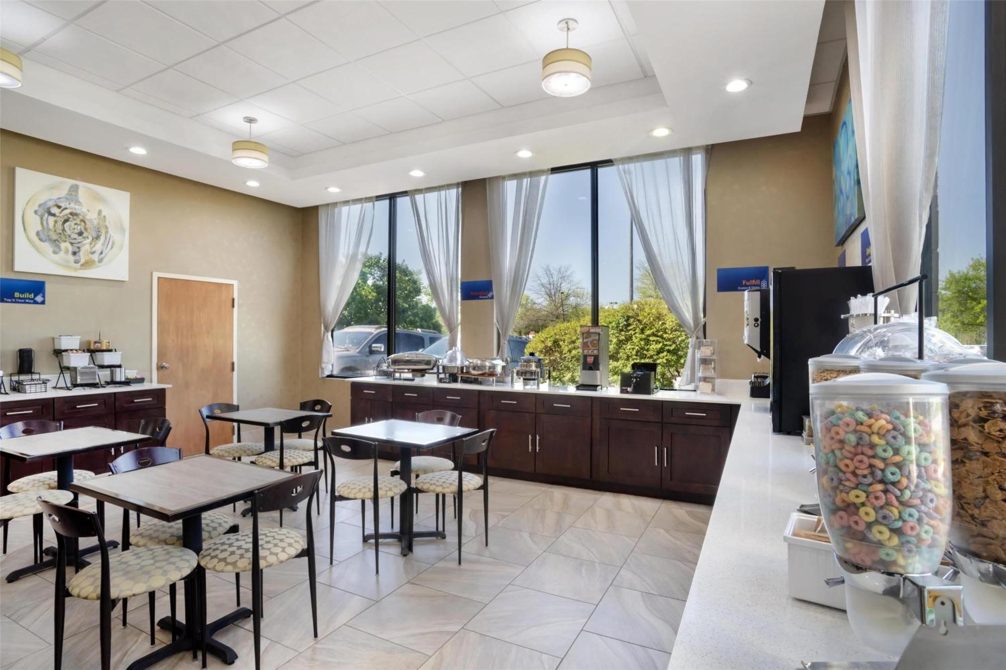 Best Western Inn & Suites Monroe Εξωτερικό φωτογραφία