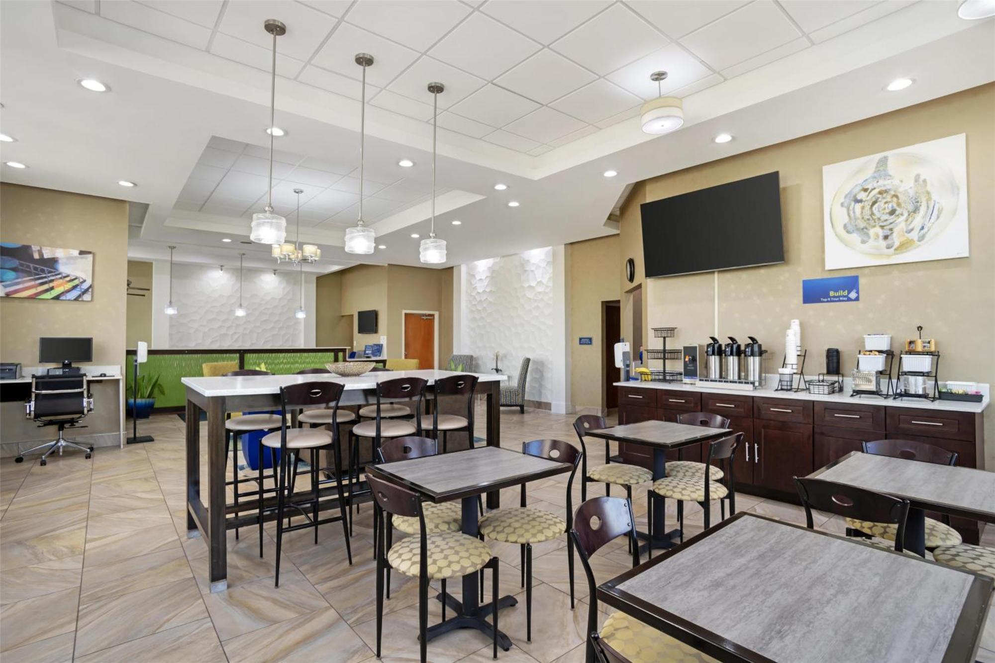 Best Western Inn & Suites Monroe Εξωτερικό φωτογραφία