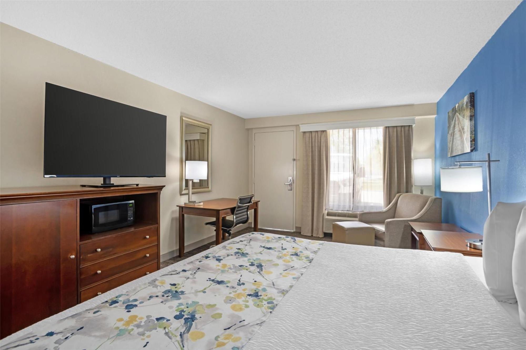 Best Western Inn & Suites Monroe Εξωτερικό φωτογραφία